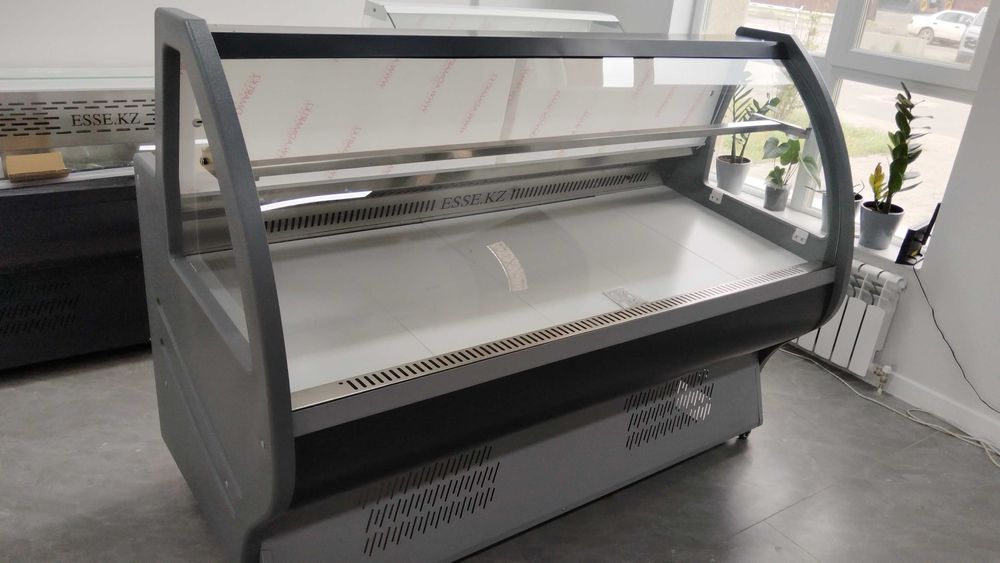Новый Витринный холодильник