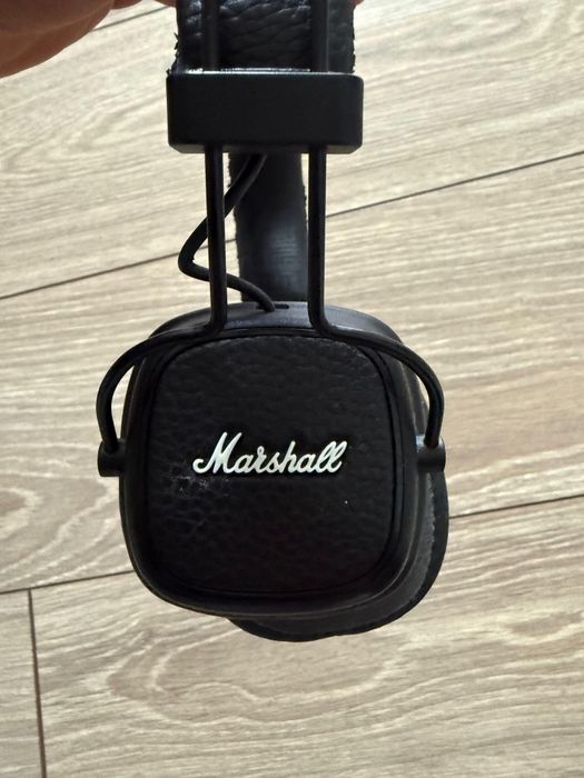 Наушник Marshall