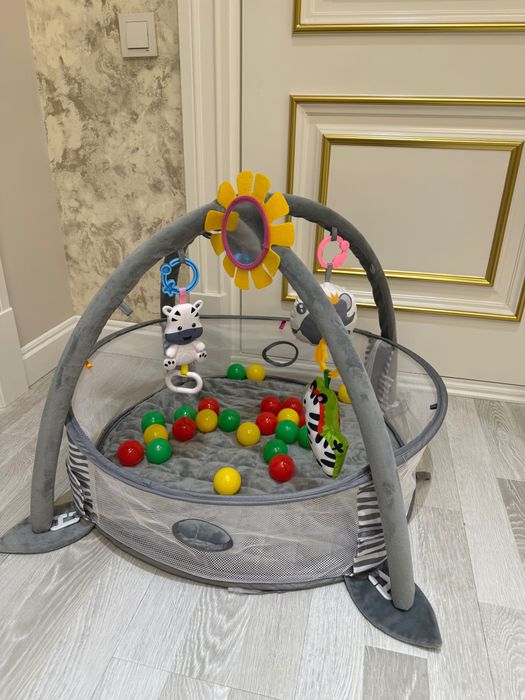Развивающий коврик/манеж с игрушками