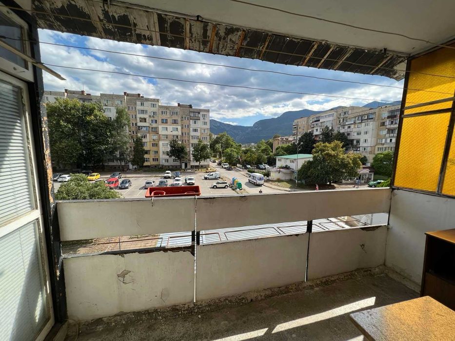 Под наем двустаен в Дъбника