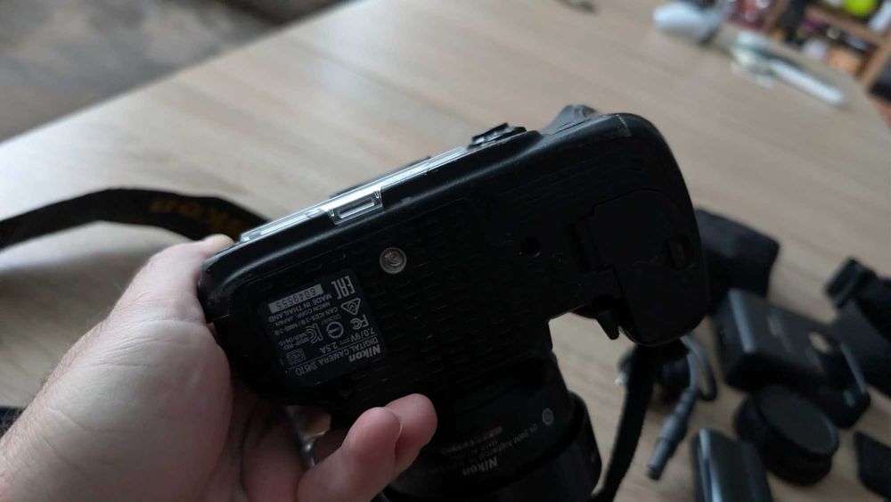 Пълен фотографски комплект: Nikon D610 + 35mm обектив и аксесоари