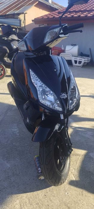 Scutere 49 cc limitate la 25 km/h Fără Permis ä