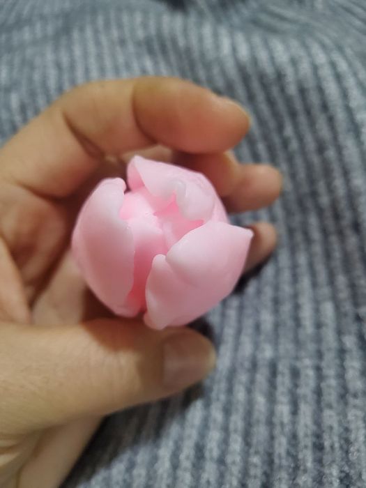 Продаются силиконовая  форма  большого тюльпана. Катта лола колипи