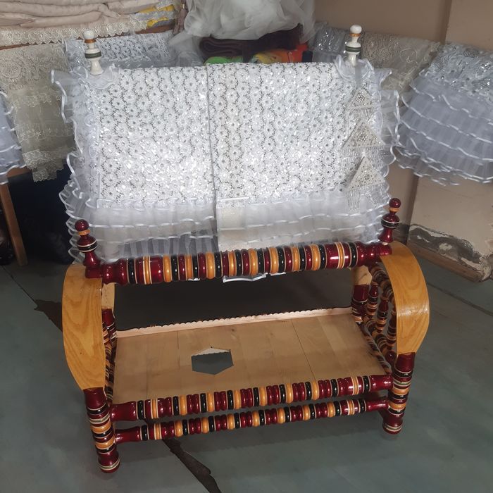 Beshik. Beshiklar kravat shkaflar