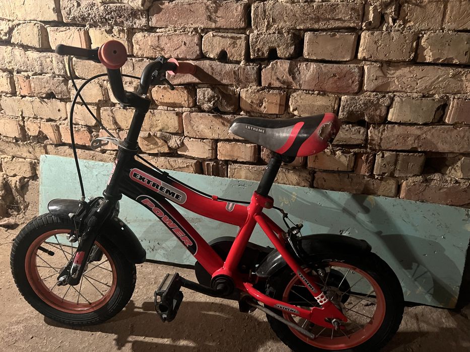 Детско колело      П.   .        .