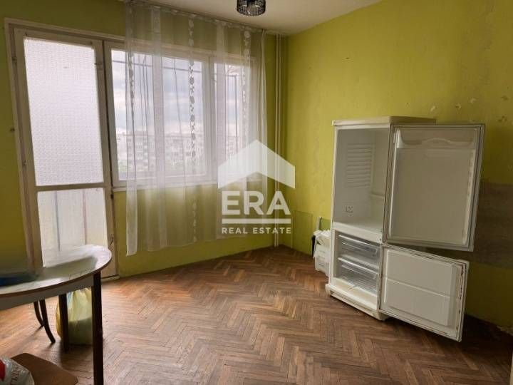 Гарсониера в кв. "Владиславово", близо до пазара, за продажба, с площ