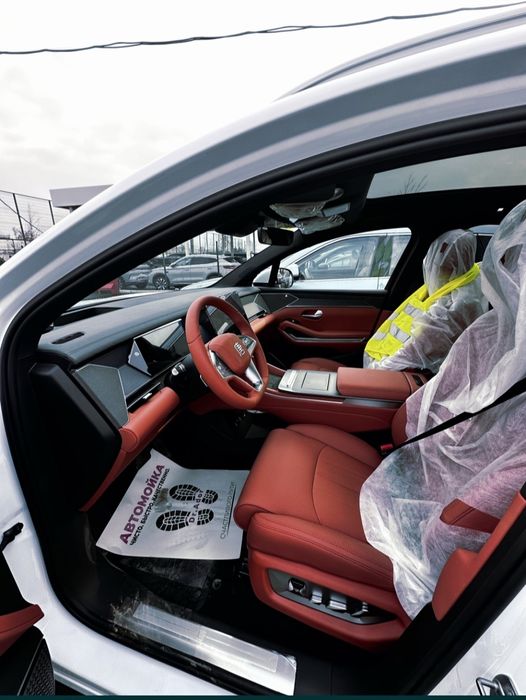 **Byd tang L 2 wd full 2025