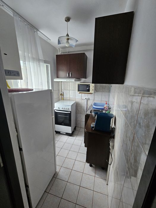PF - închiriez garsonieră 280€ începând cu data de 15 noiembrie