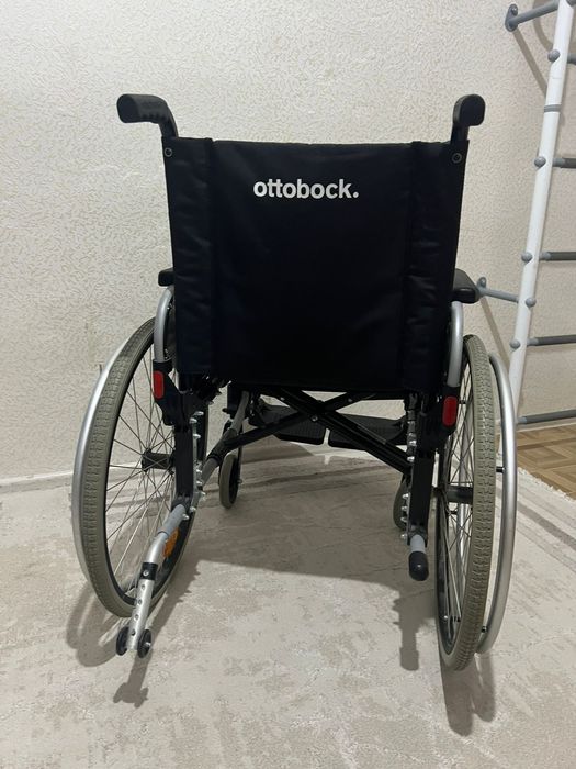 Инвалидная коляска