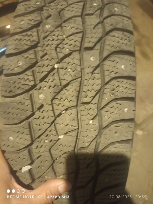Шины зимние продам