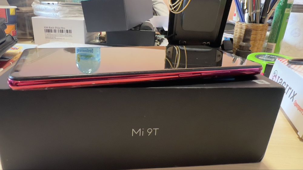 Смартфон Xiaomi Mi 9T