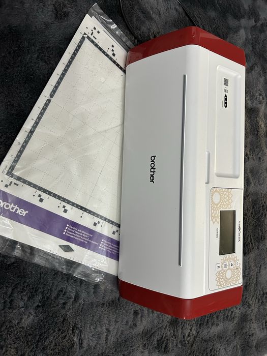 Masina ScanNcut Brother SDX900 scaneaza si decupeaza