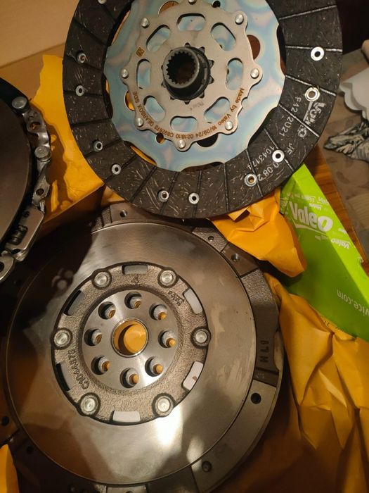 Ambreiaj cu volanta masa Peugeot Citroen motor 2.0 cod 837119
