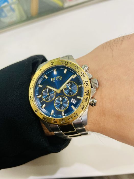 Луксозен мъжки часовник BOSS - Hugo Boss - син циферлат златист безел