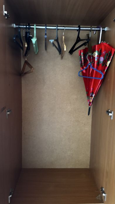 Шкаф без зеркала