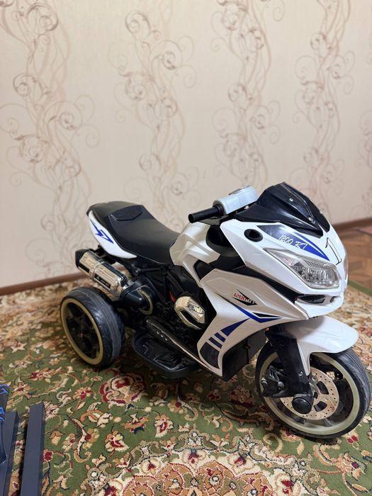 Bolalar mototsikli yaxshi xolatda. Remont qilish kere