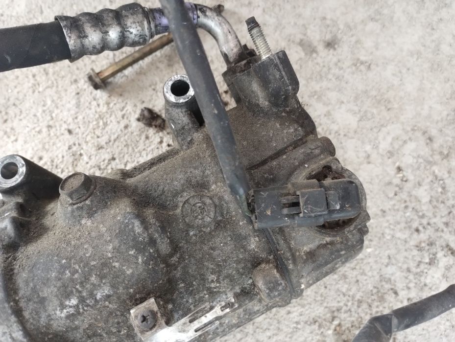 Compresor ac clima Citroen C4 1.6 hdi