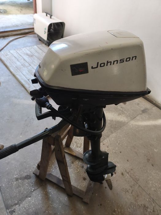 Motor barca Johnson 5 cp