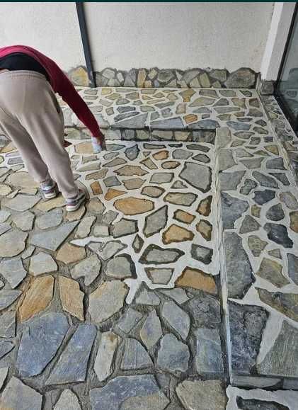 Amenajare Grădină cu Piatră de Carieră