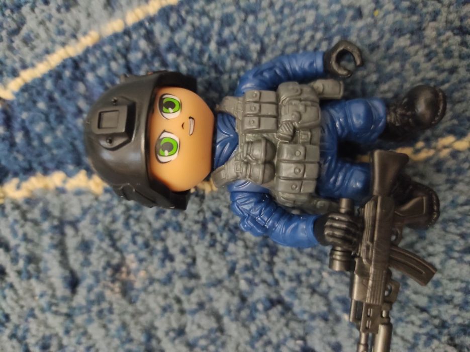 Танк с танкистом