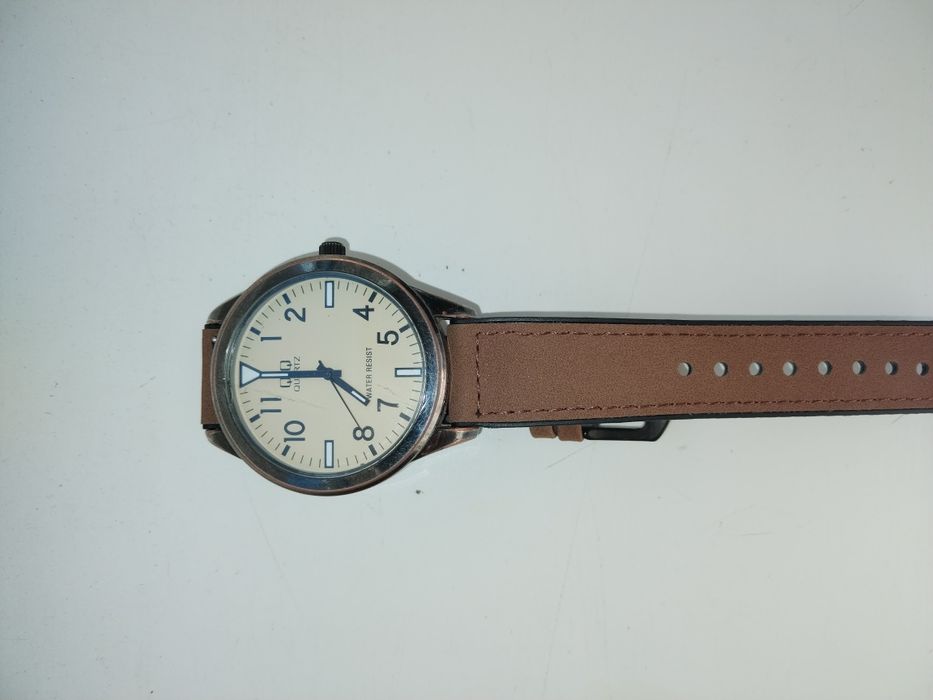 Продаю Часы кварц