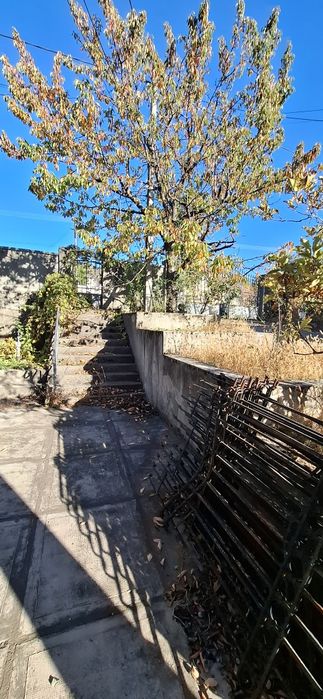 Casă in zonă viticola-Cuvin,  jud. Arad