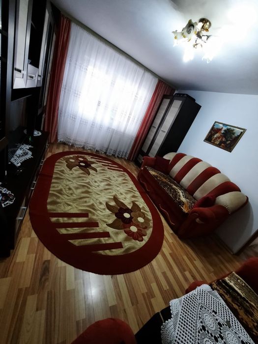 Apartament 2 camere semidecomandat – Moinești, jud. Bacău