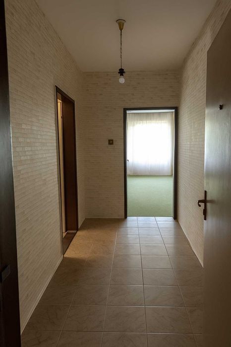 Продава се Четиристаен апартамент в с. Крушари, Област Добрич - 120 кв.м за 375 €/кв.м - Снимка #4