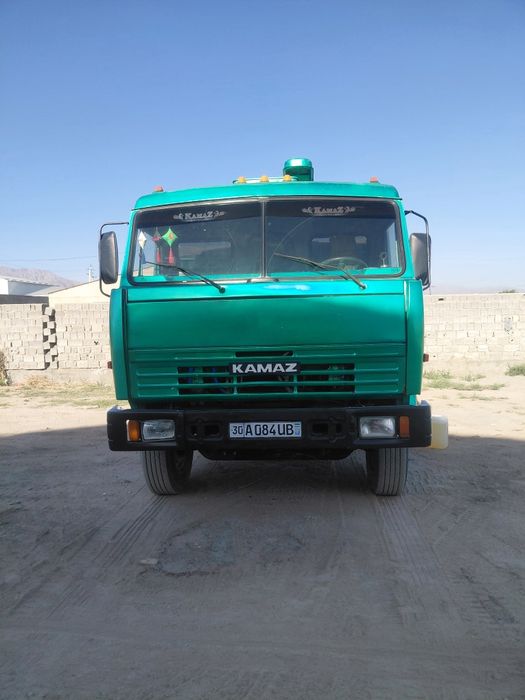 Kamaz ishlab turgan