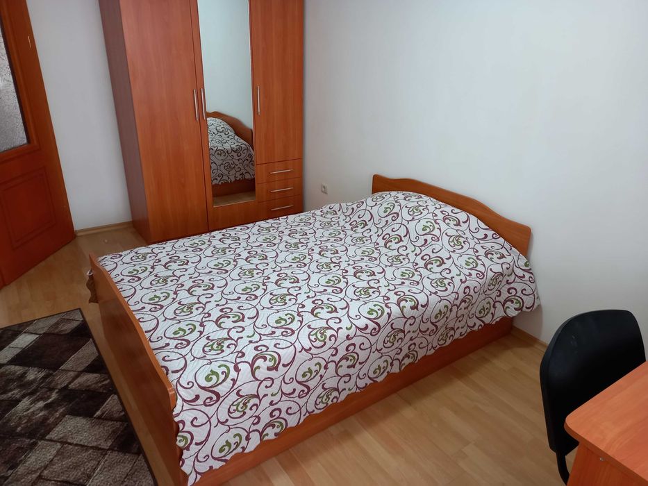 Дава се под наем Тристаен апартамент в Пловдив, Кършияка - 100 кв.м за 448.8 € - Снимка #4