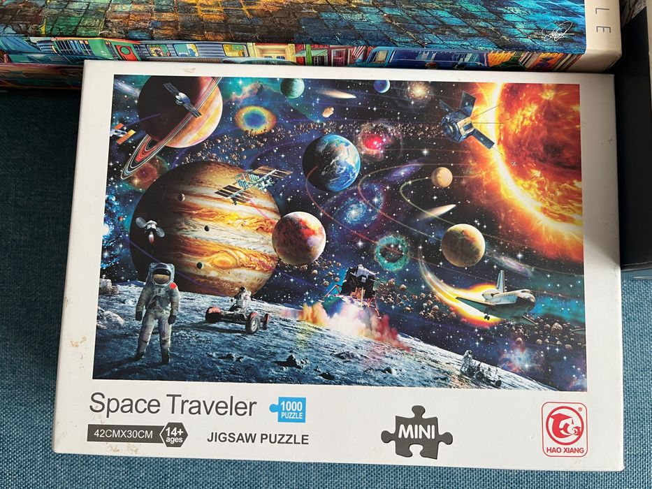 Пазлы три коробки