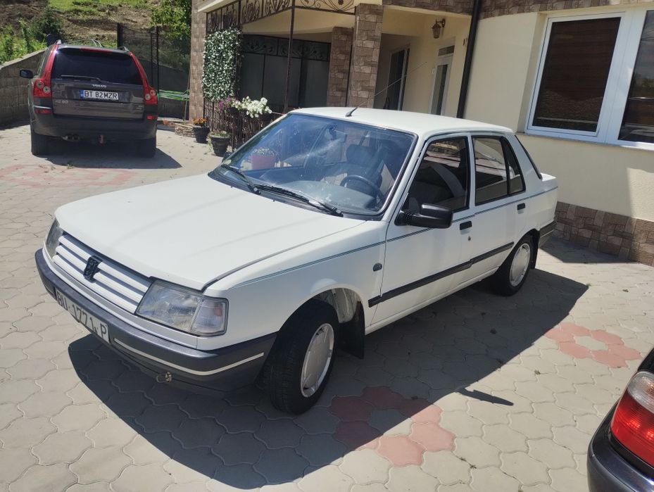 Vând Peugeot 309