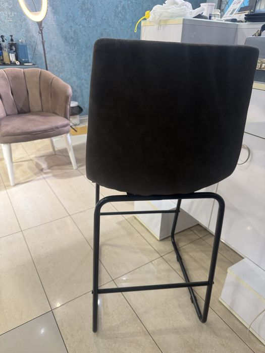 Бар стол и маса за кафе