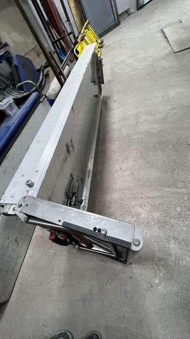 Каталка медицинская с нижней платформой