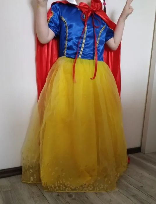 Разкошна рокля на Снежанка + подарък Диадема с панделка