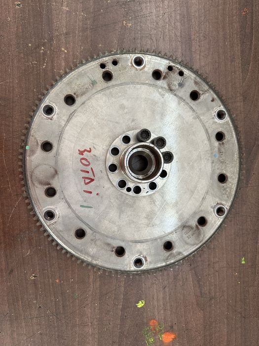 Coroana volanta audi a4 a5 a6 a7 a8 q5 3.0tdi cduc crc cvub clab