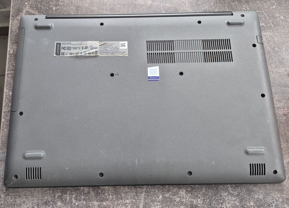 vand laptop Lenovo Ideapad 330.15.6"FH.8 Gb.GeForce 2 Gb.1TB.