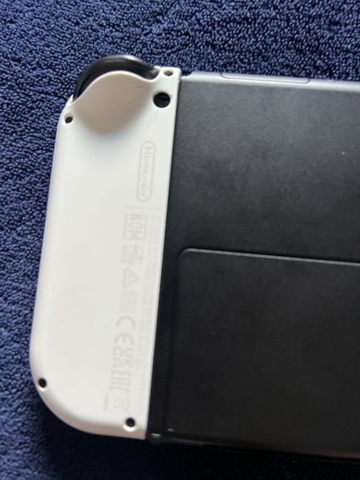 Nintendo oled бял цвят