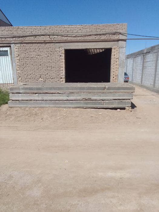 Пнес бетон плита сотилади