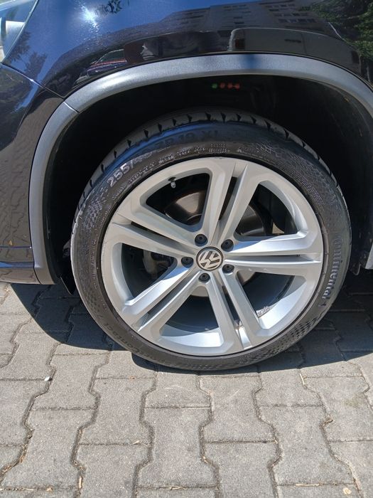 Продавам оригинални джанти с гуми от Volkswagen Tiguan 19" 5x112