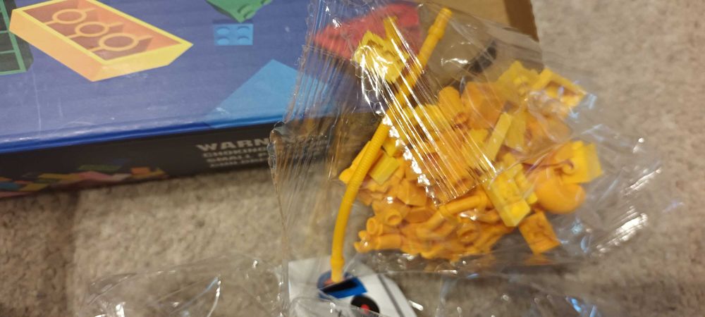 Детски подобни на лего фигурки, над 6 години