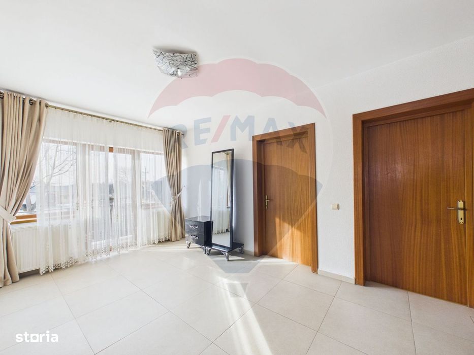 Casă / Vilă Tancabesti 6 camere de inchiriat