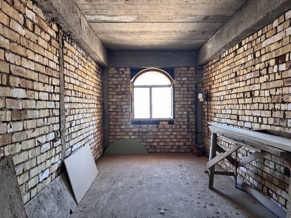 Продается квартира 3 комнатная 105 м² в новостройке Мирзо Улугбекский