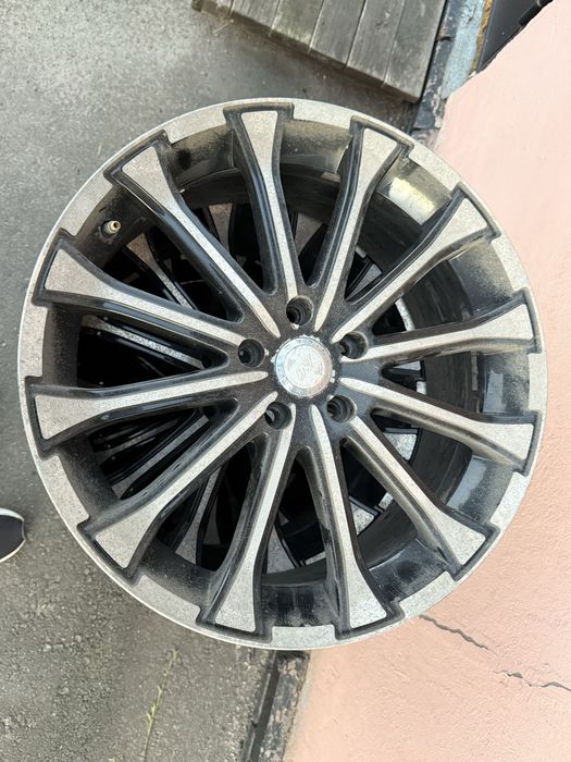 Продам диски r19 5x114,3
