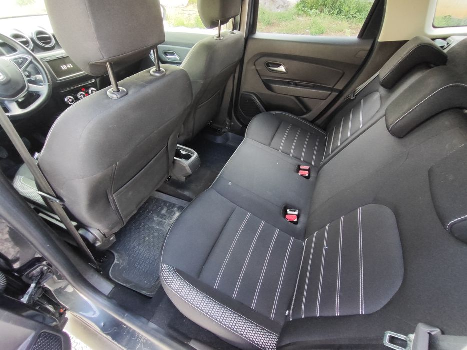Dacia Duster Prestige 1.5Diesel 4X4 Euro6 Camere360 Încălzire Scaune Navigație Cârlig