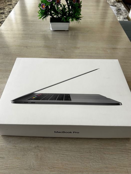 Macbook 15inch I9