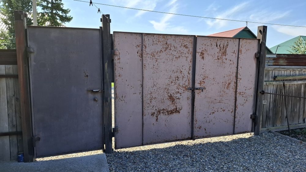 Продам ворота с калиткой