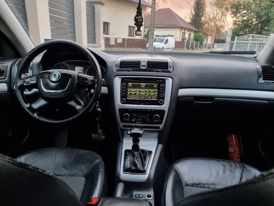 Vând Skoda Octavia II Facelift Motor 1.6 TDi cutie de viteze automata