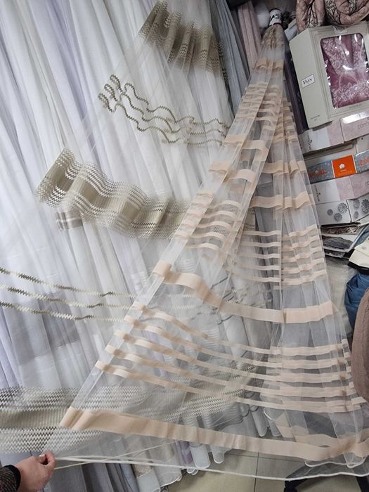 Тънки пердета хоризонтални райета