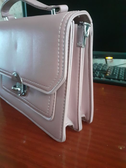 продам женские сумки